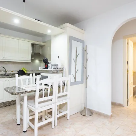 Home2book Sunny Coastal Getaway 公寓